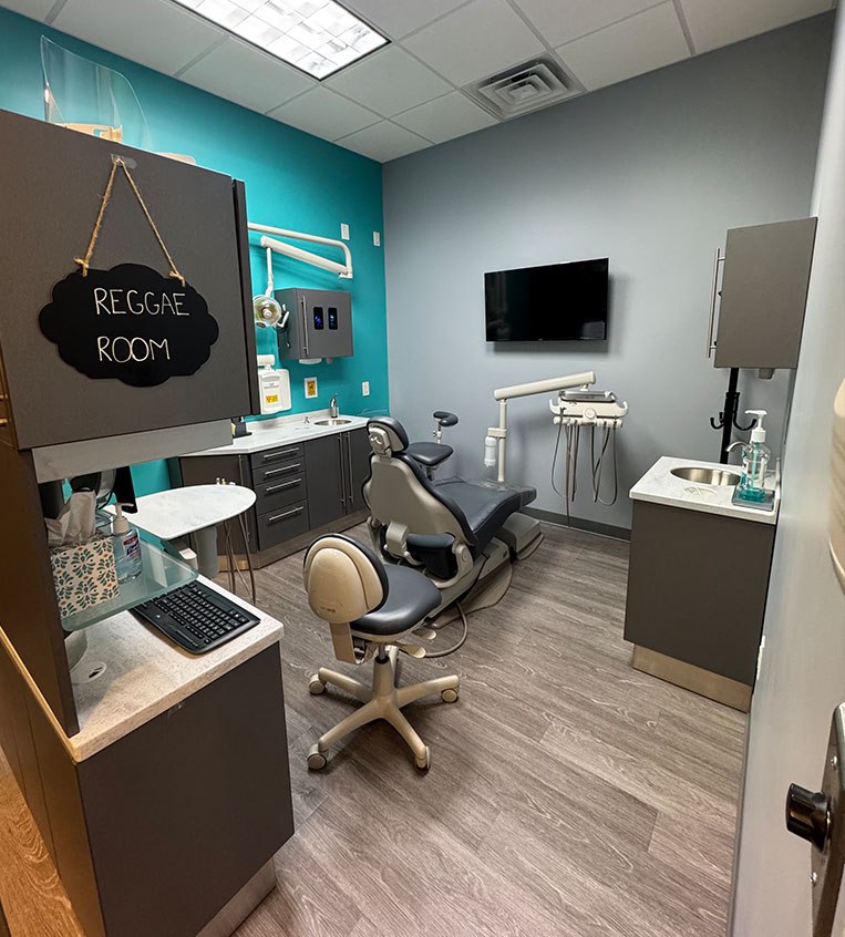 Pearly Isles Dental | Root Canals, Fluoride Treatment and Dentures